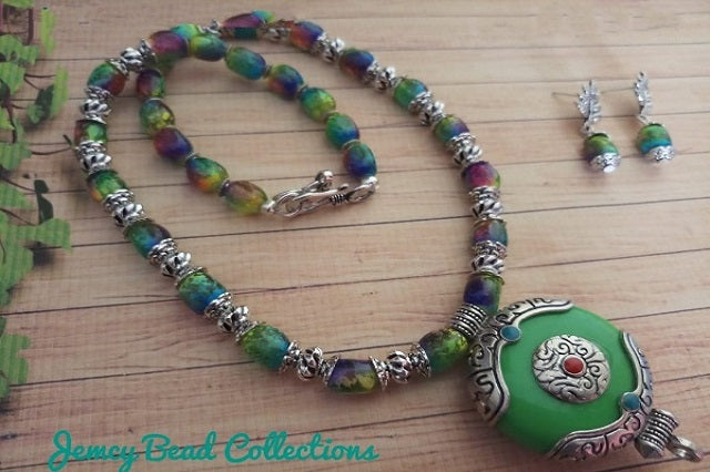 Multicolor Beads with Tibetian Neckwear