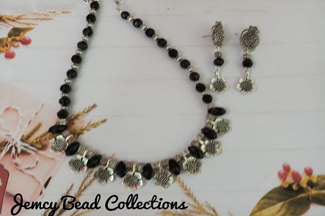 Black Bead Silver Flower Neckwear